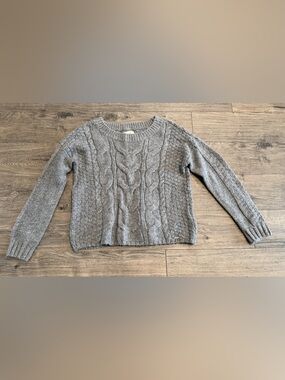 Hollister Gray Cable-Knit Crewneck Sweater-Medium